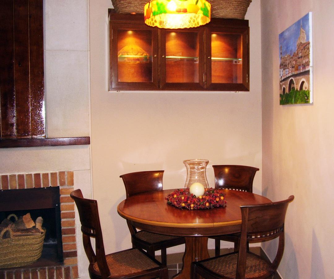 Hotel Casa Escosa à Albalate del Arzobispo Extérieur photo