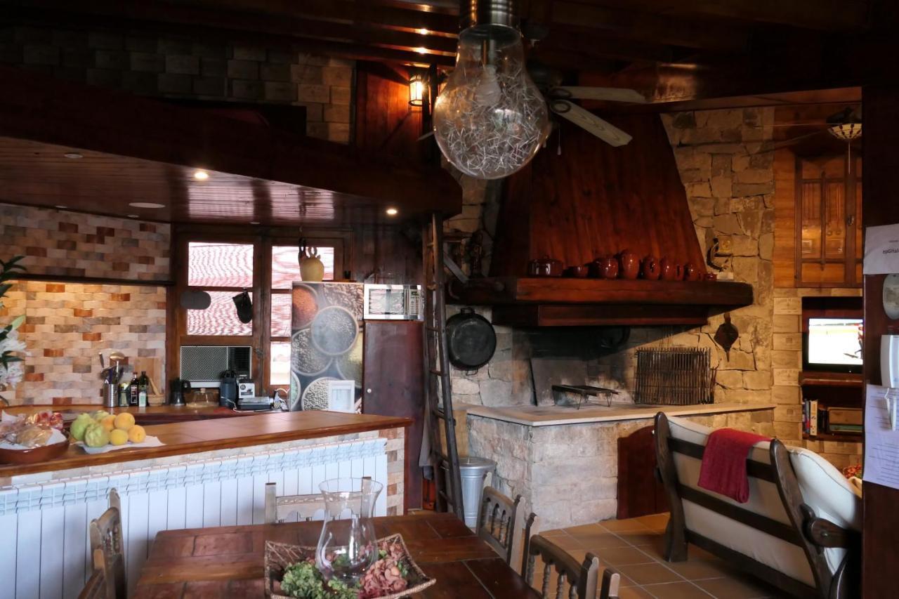 Hotel Casa Escosa à Albalate del Arzobispo Extérieur photo